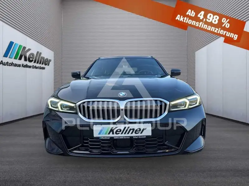 2025 BMW 320