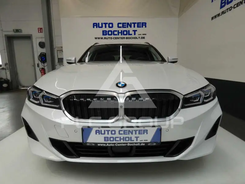 2025 BMW 320