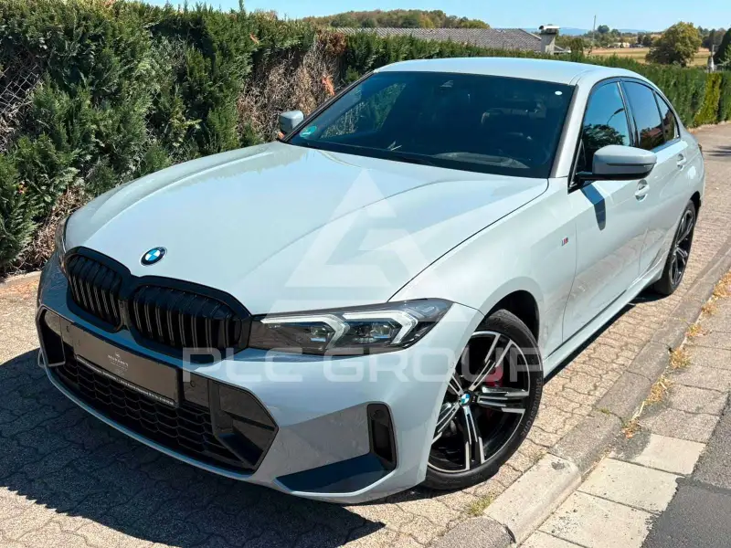 2025 BMW 320