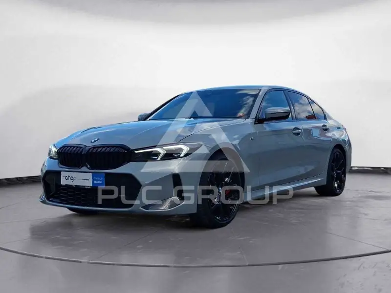 2025 BMW 320
