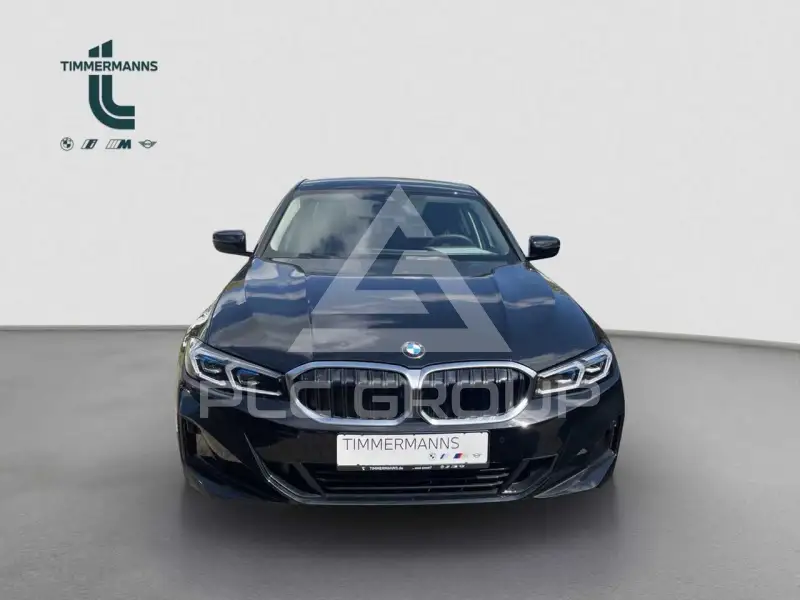 2025 BMW 320
