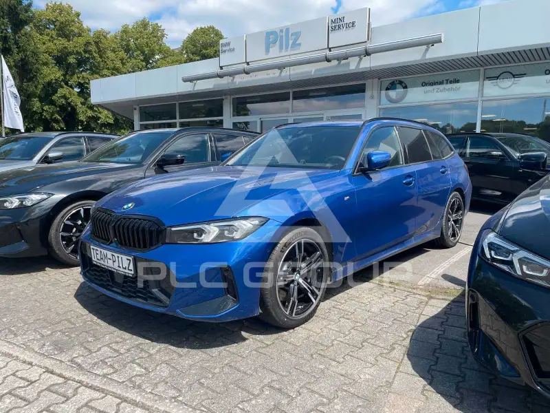 2025 BMW 320
