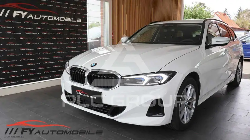 2025 BMW 320