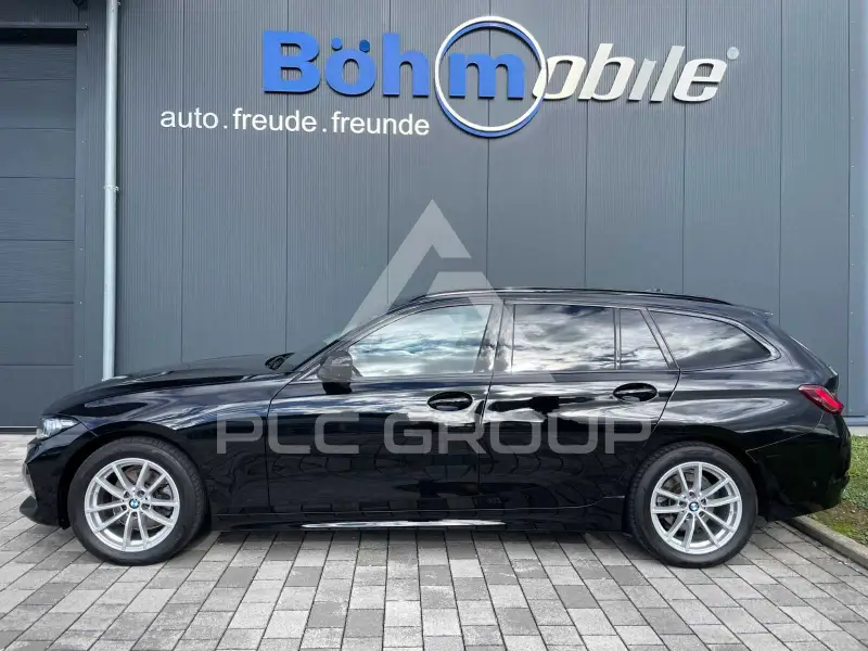 2025 BMW 320