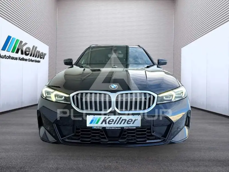 2025 BMW 330