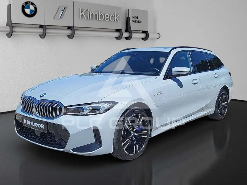 2025 BMW 330
