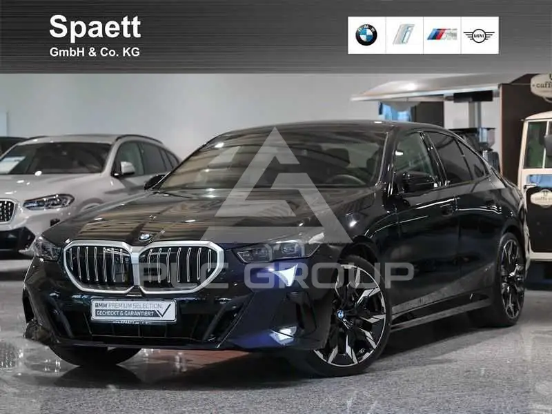 2025 BMW 540