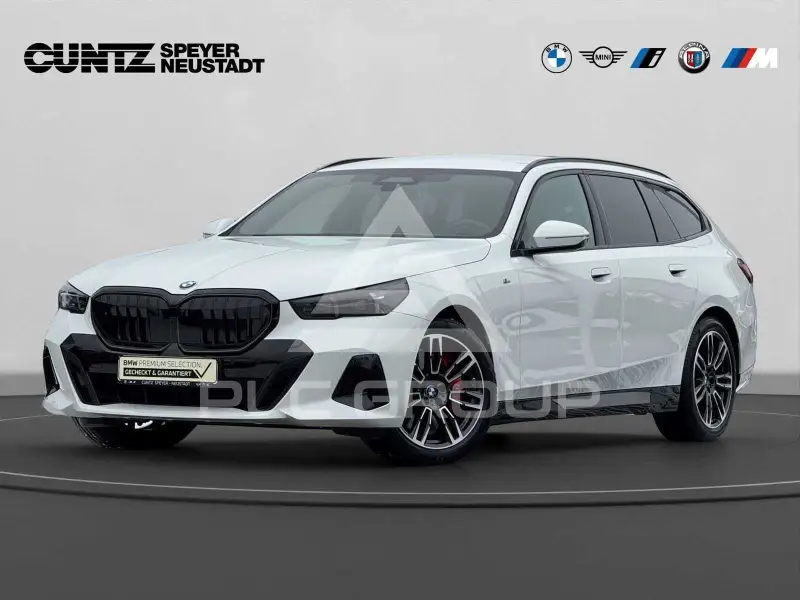 2025 BMW 540