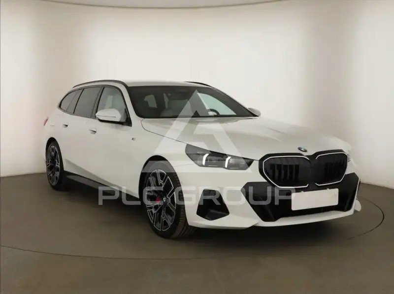 2025 BMW 540