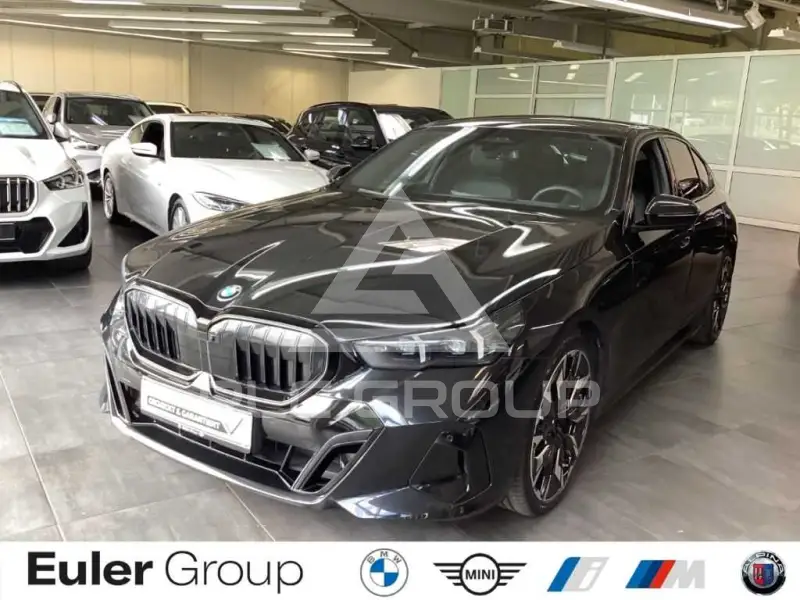 2025 BMW 540