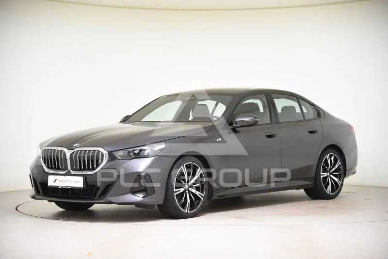 2025 BMW 540