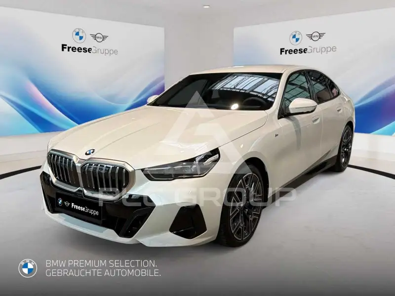 2025 BMW 540