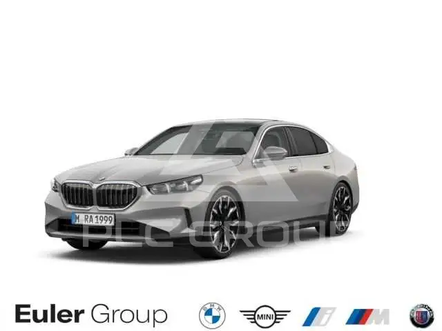 2025 BMW 540