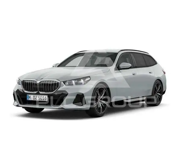 2025 BMW 540