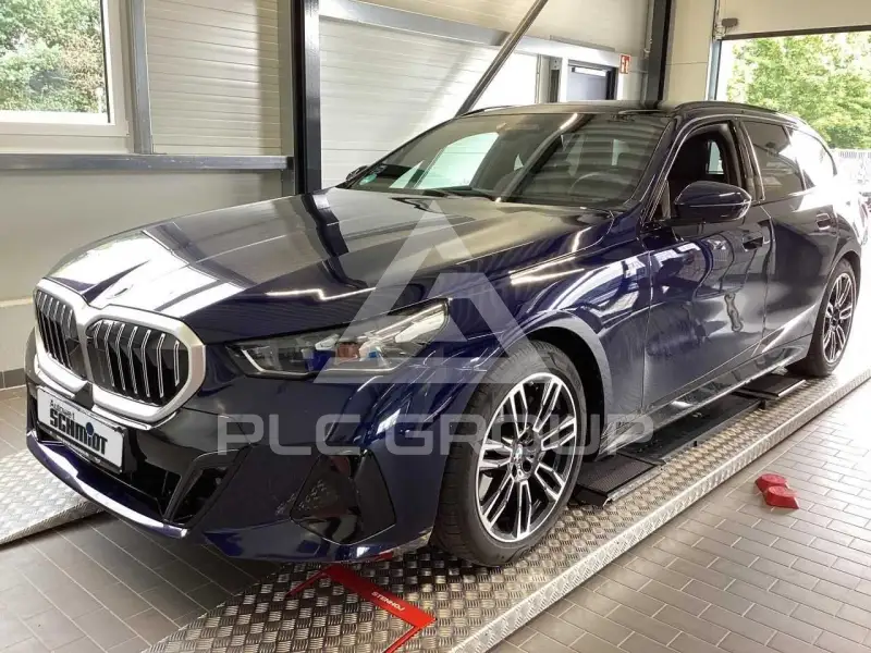 2025 BMW 540
