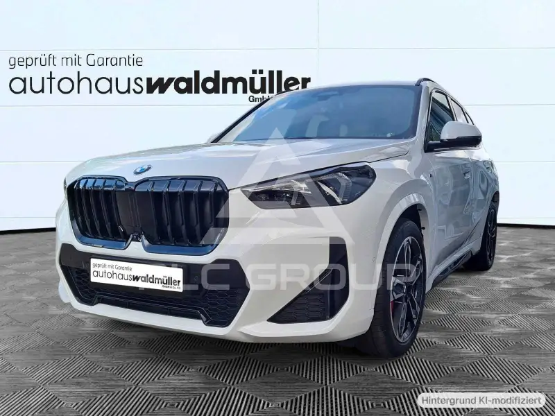 2025 BMW X1