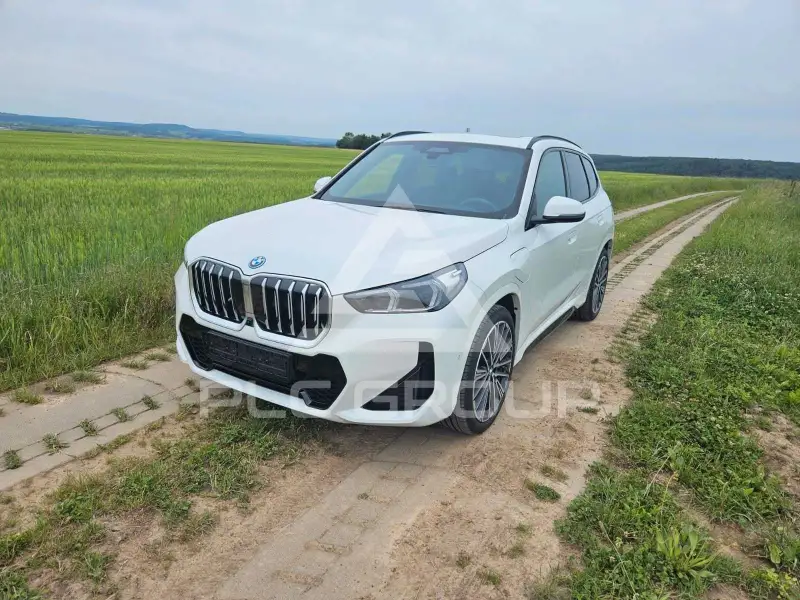 2025 BMW X1
