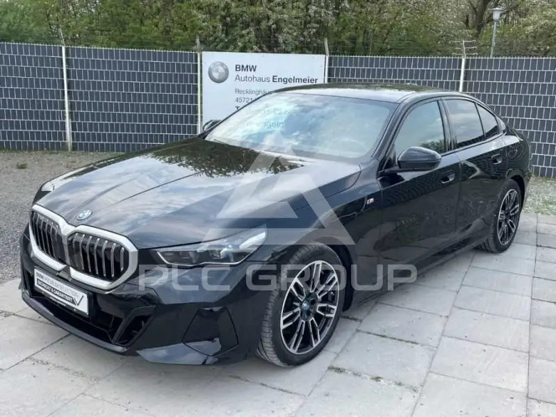 2025 BMW 550
