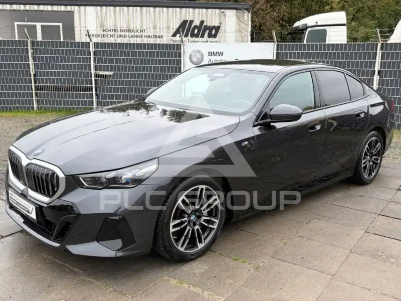 2025 BMW 550