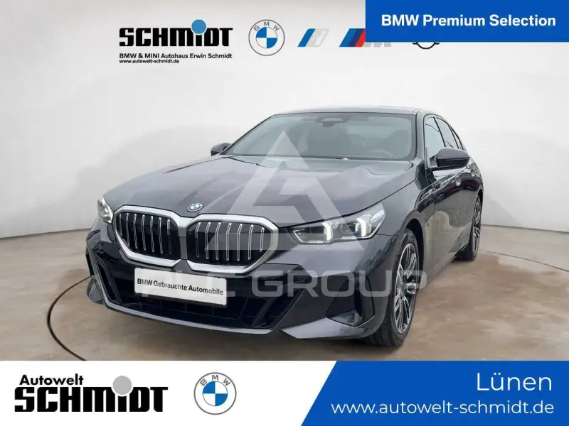 2025 BMW 550