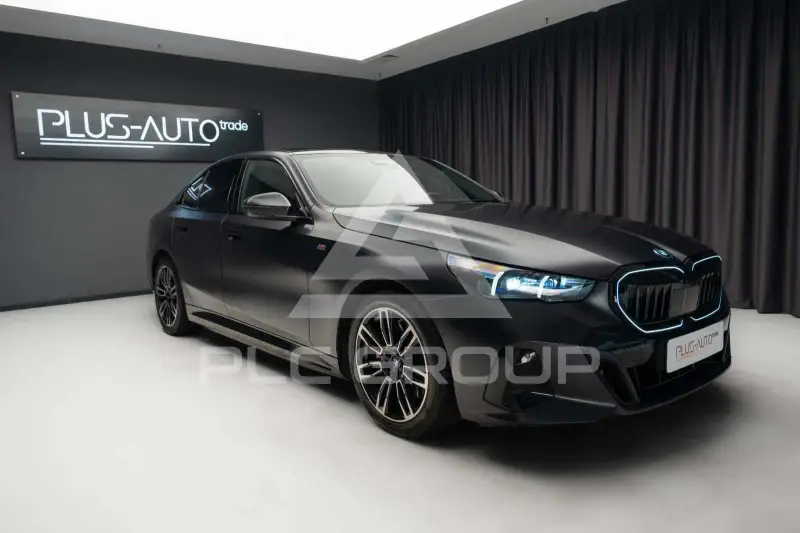 2025 BMW 550