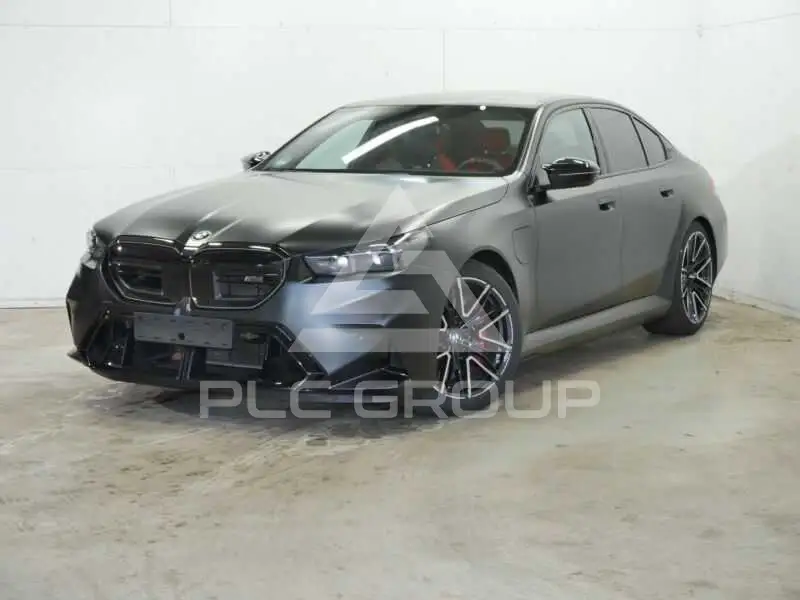 2025 BMW M5