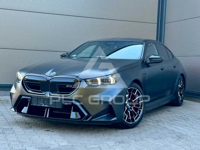 2025 BMW M5