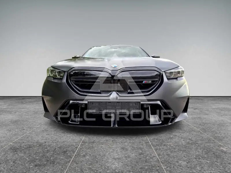 2025 BMW M5