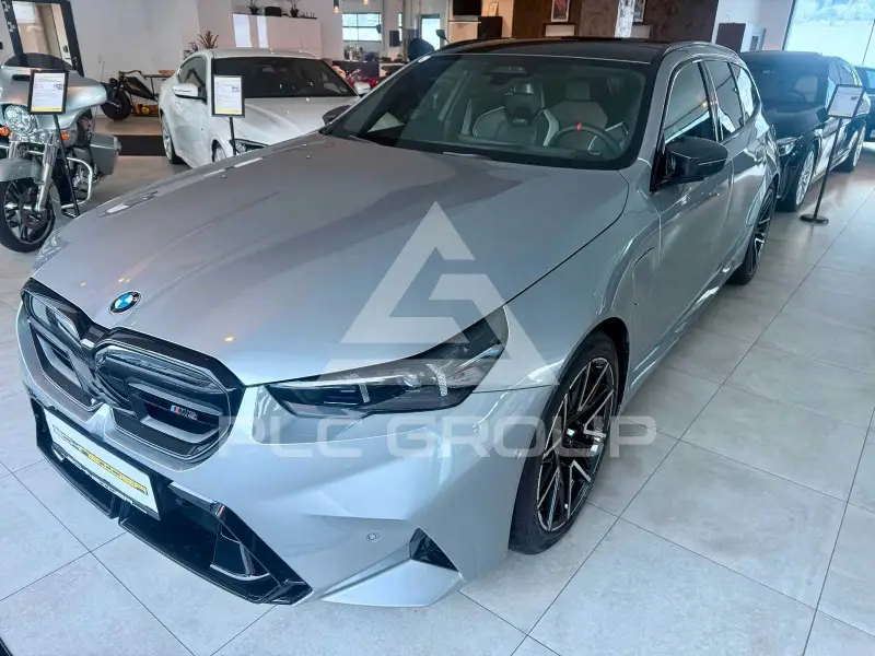 2025 BMW M5