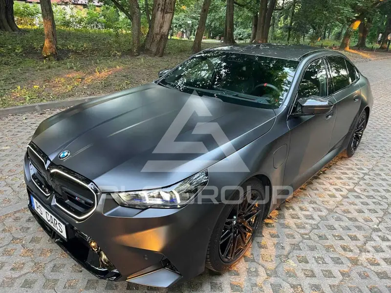 2025 BMW M5