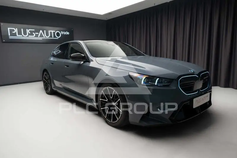 2025 BMW M5