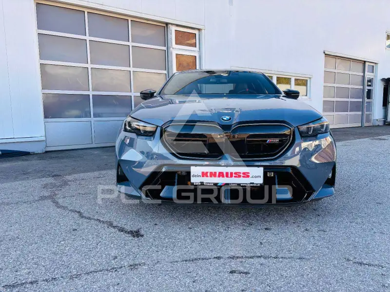 2025 BMW M5