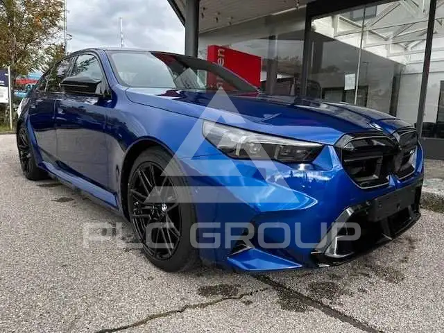 2025 BMW M5