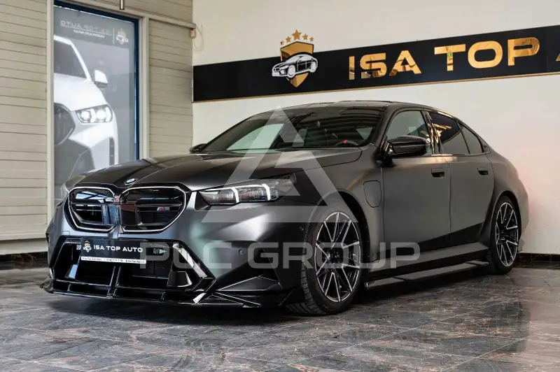 2025 BMW M5