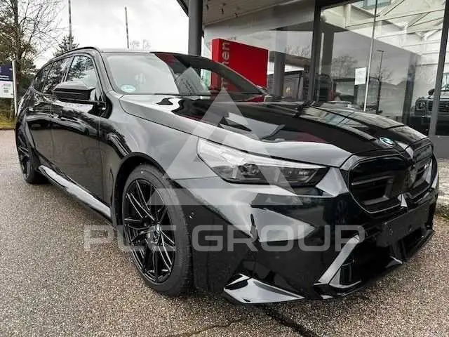 2025 BMW M5