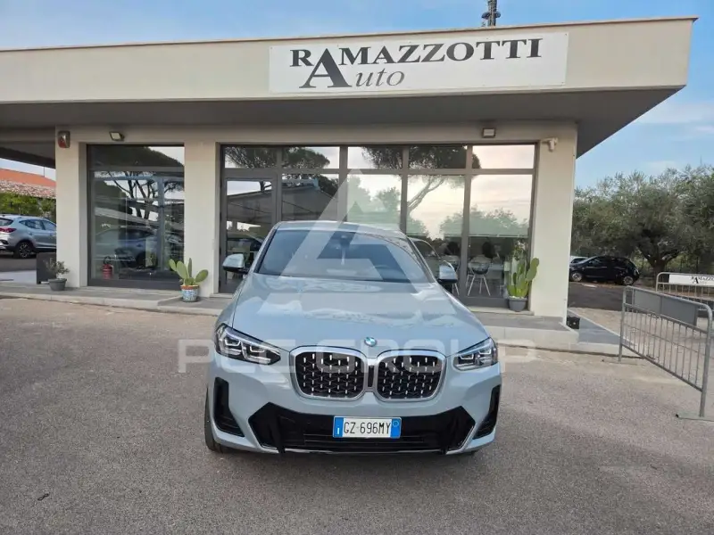 2025 BMW X4