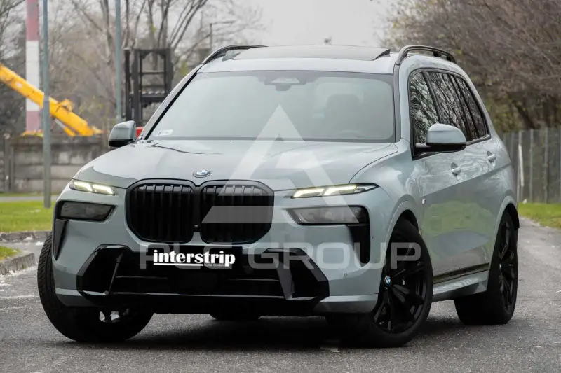 2025 BMW X7