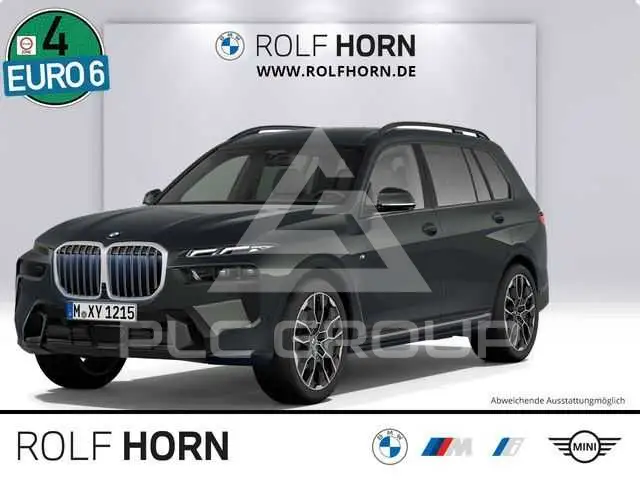 2025 BMW X7