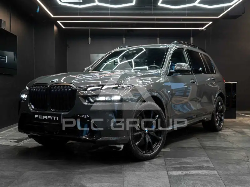 2025 BMW X7