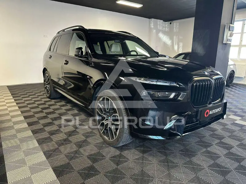 2025 BMW X7