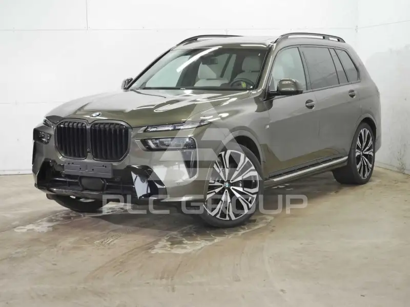 2025 BMW X7