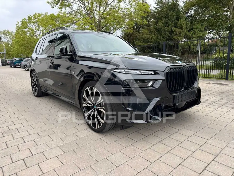 2025 BMW X7