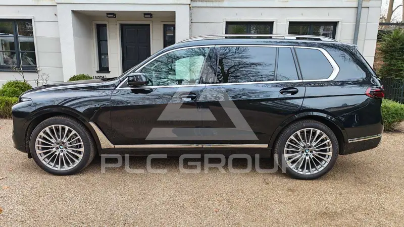 2025 BMW X7