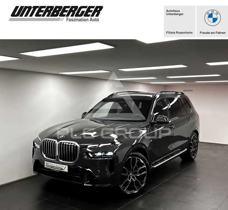 2025 BMW X7