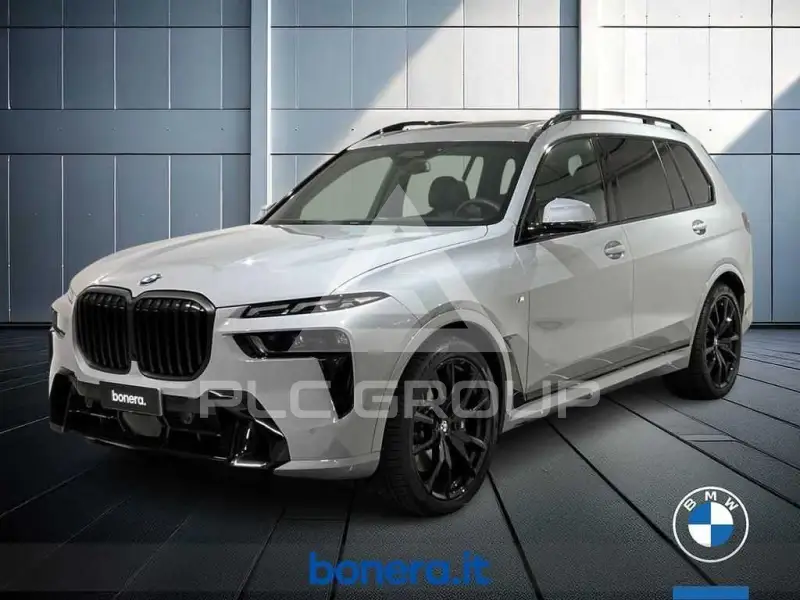 2025 BMW X7