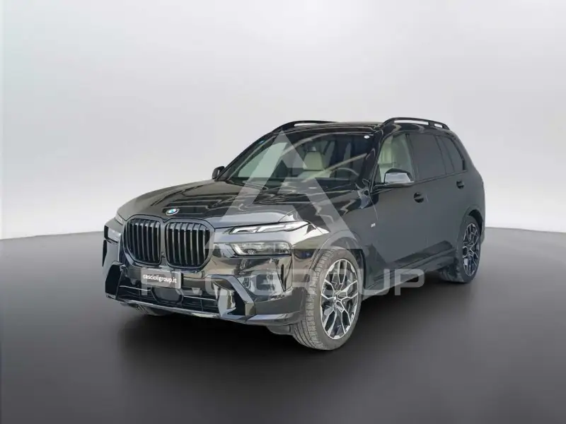 2025 BMW X7