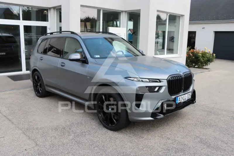 2025 BMW X7