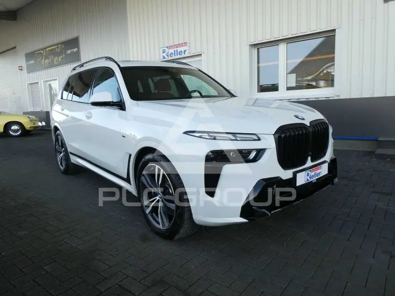2025 BMW X7