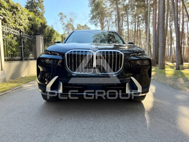 2025 BMW X7