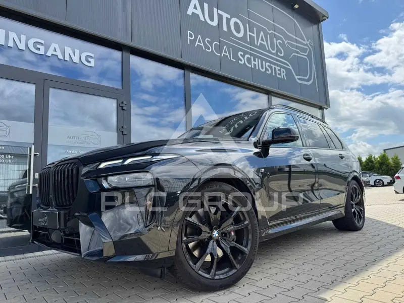 2025 BMW X7